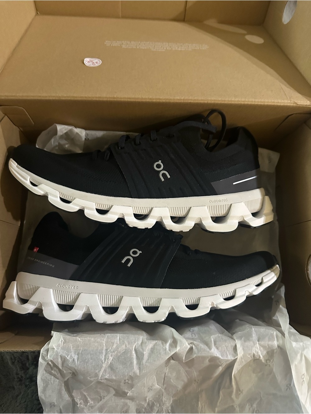 On Running Men's Cloud Shoes - Black & White